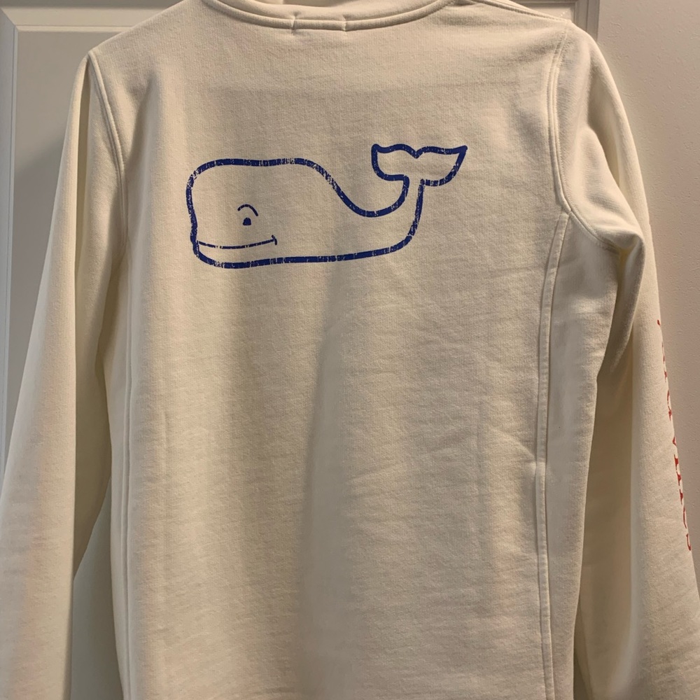 Vineyard vines sweatshirt